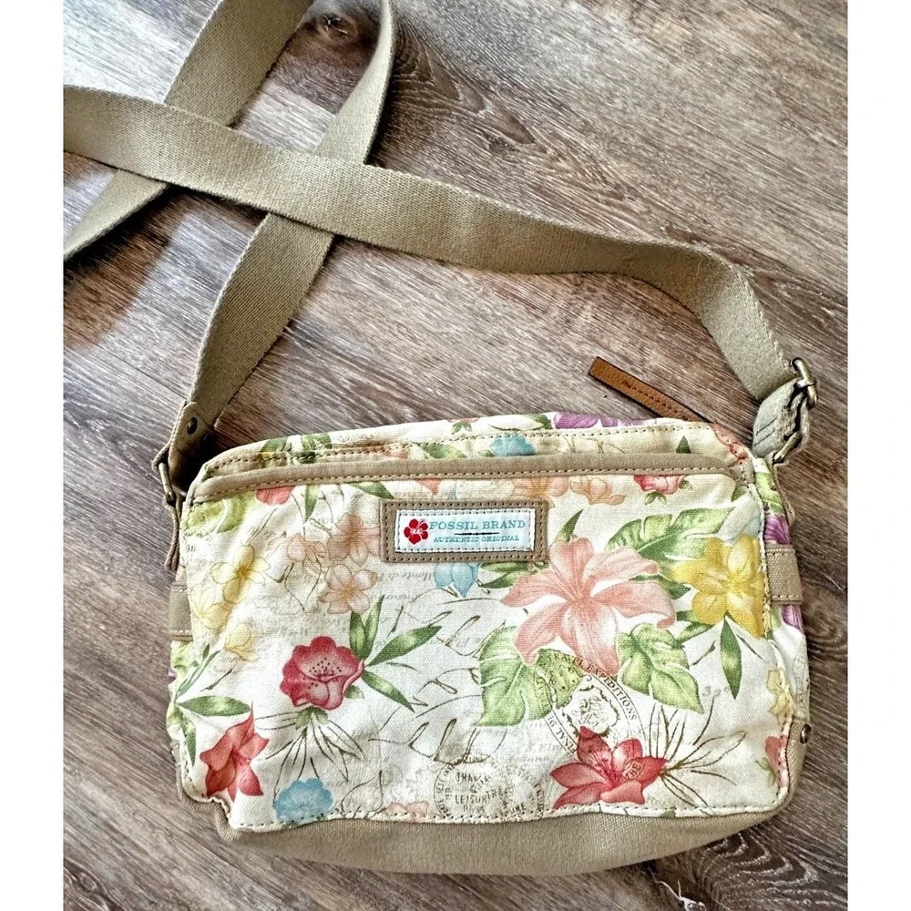 Fossil vtg floral